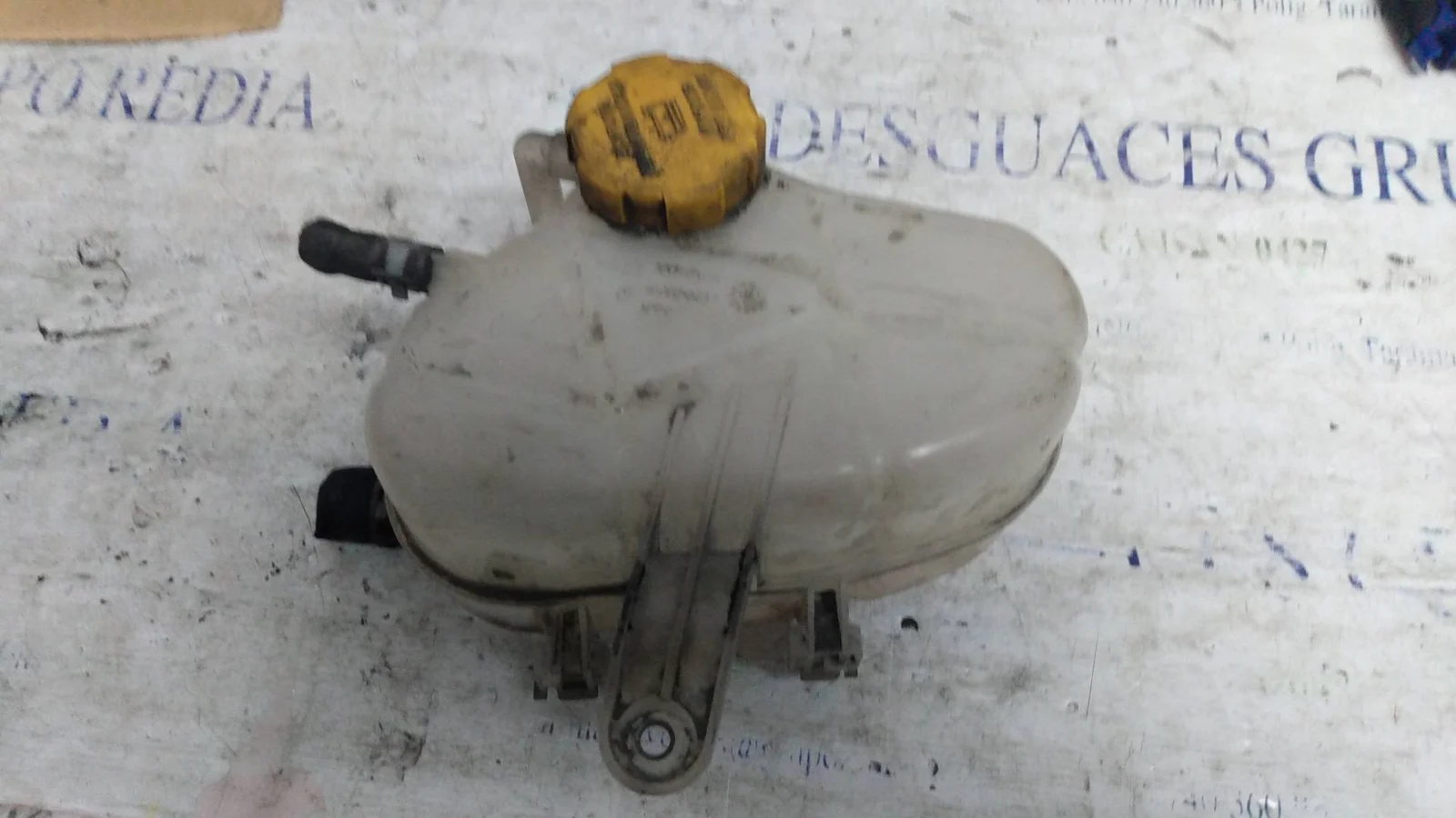 Foto de DEPOSITO EXPANSION OPEL CORSA D 1.3 16V CDTI (95 CV / 70 KW) referencia 55702165