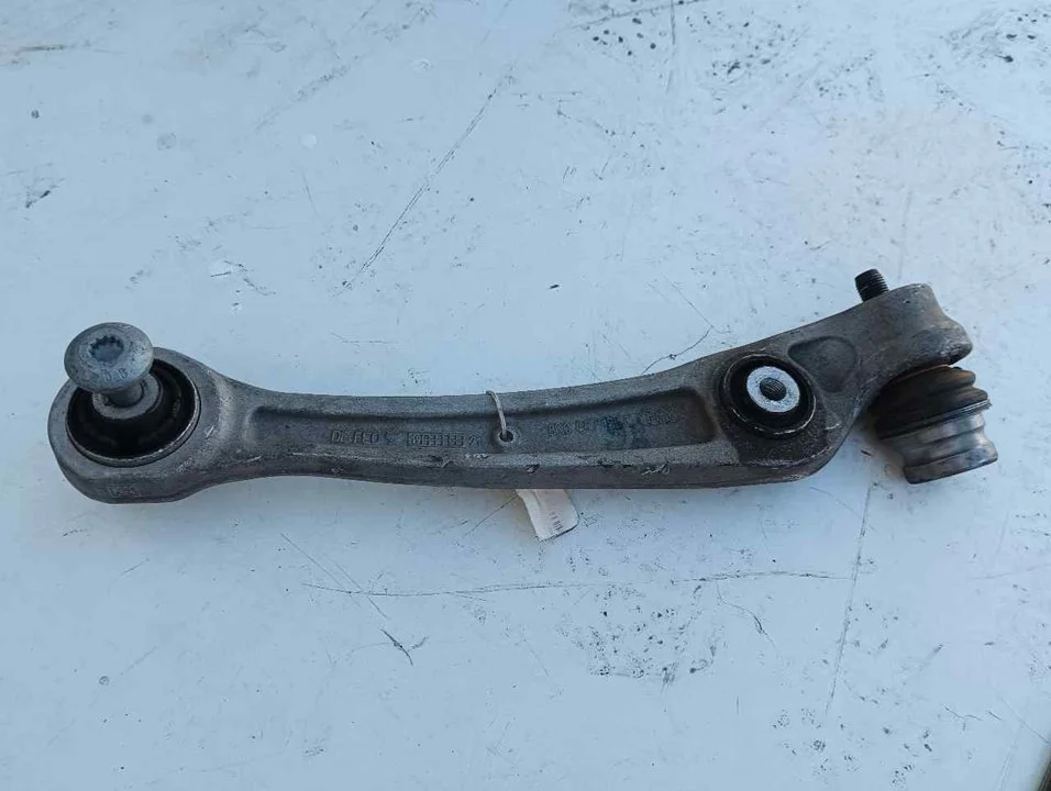 Foto de BRAZO SUSPENSION INFERIOR DELANTERO IZQUIERDO PORSCHE MACAN (95BA) referencia 8K0407155C
