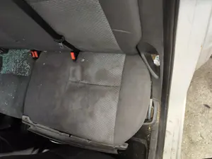 Foto de ASIENTOS TRASERO IZQUIERDO FORD FOCUS BERLINA (CAP) 1.6 TDCi CAT (90 CV / 66 KW)