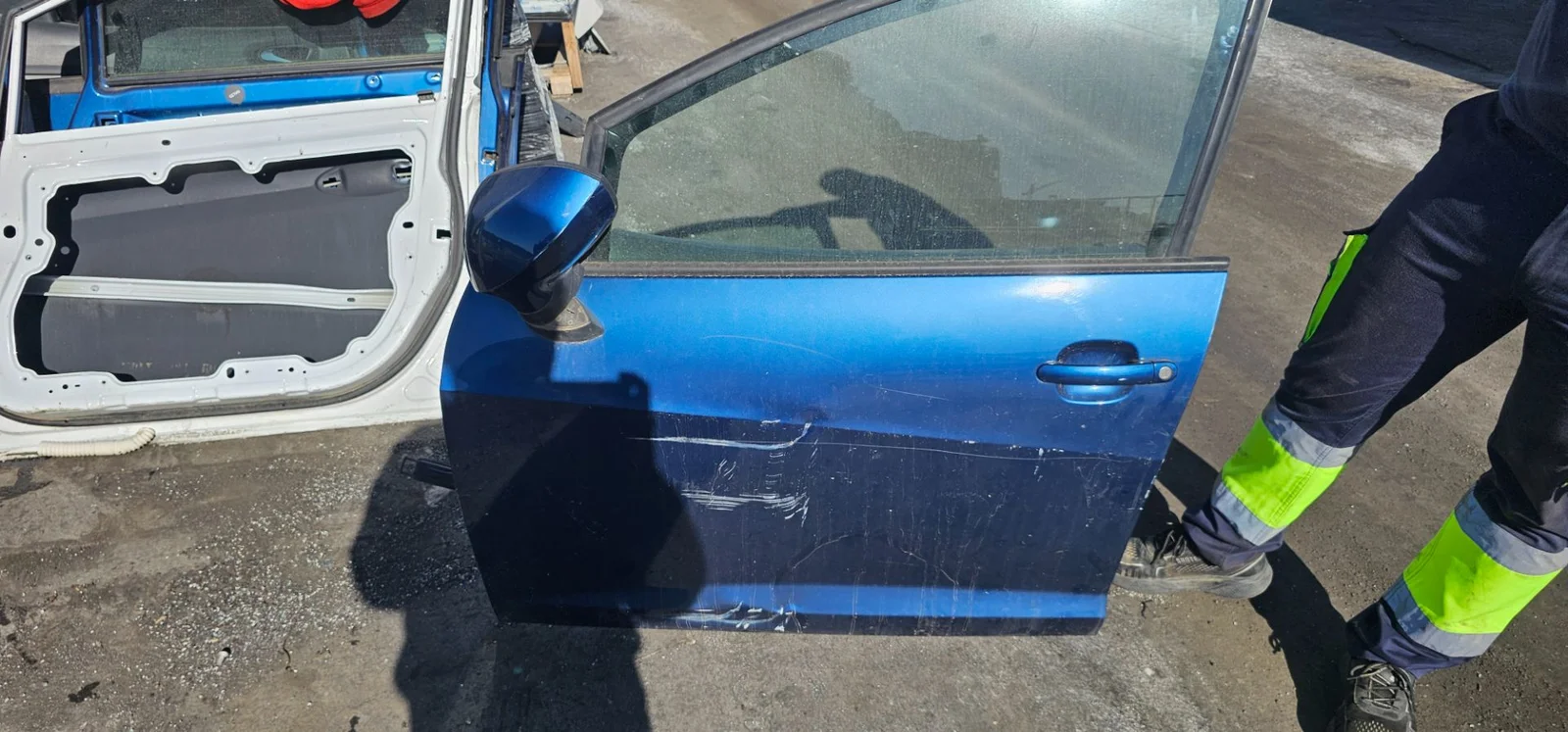 Foto de PUERTA DELANTERA IZQUIERDA SEAT IBIZA BERLINA (6J5) 1.2 TSI (86 CV / 63 KW)