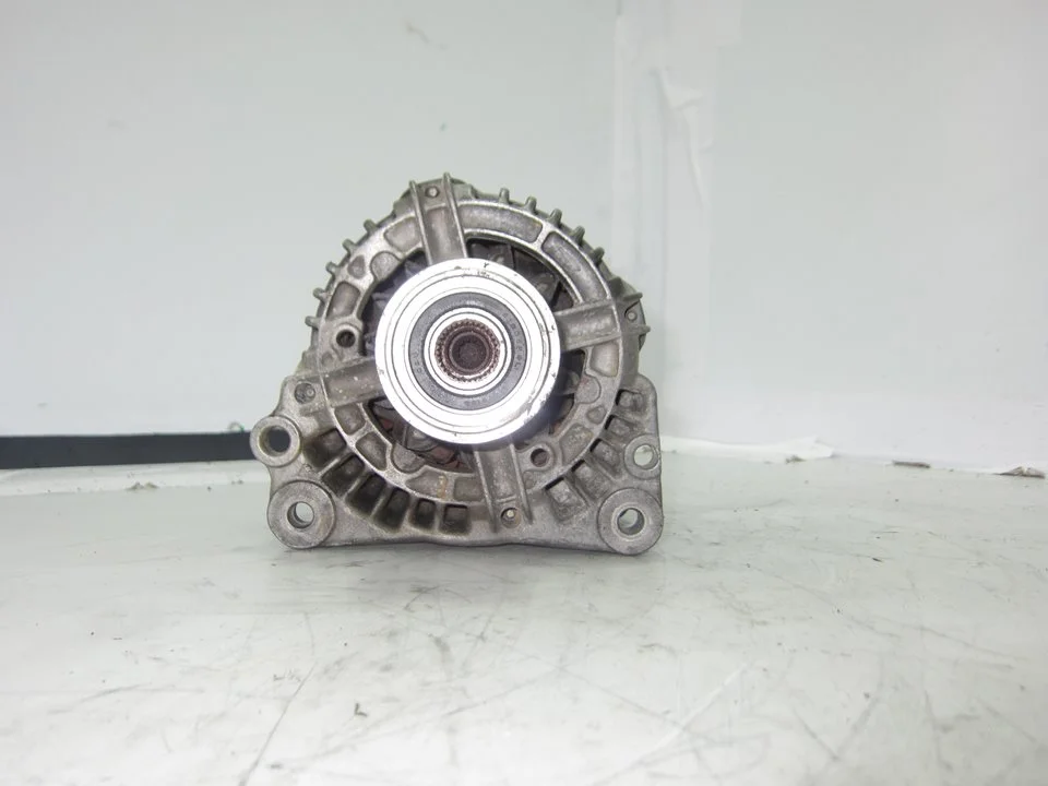 Foto de ALTERNADOR SEAT IBIZA (6L1) referencia 038903018RX
