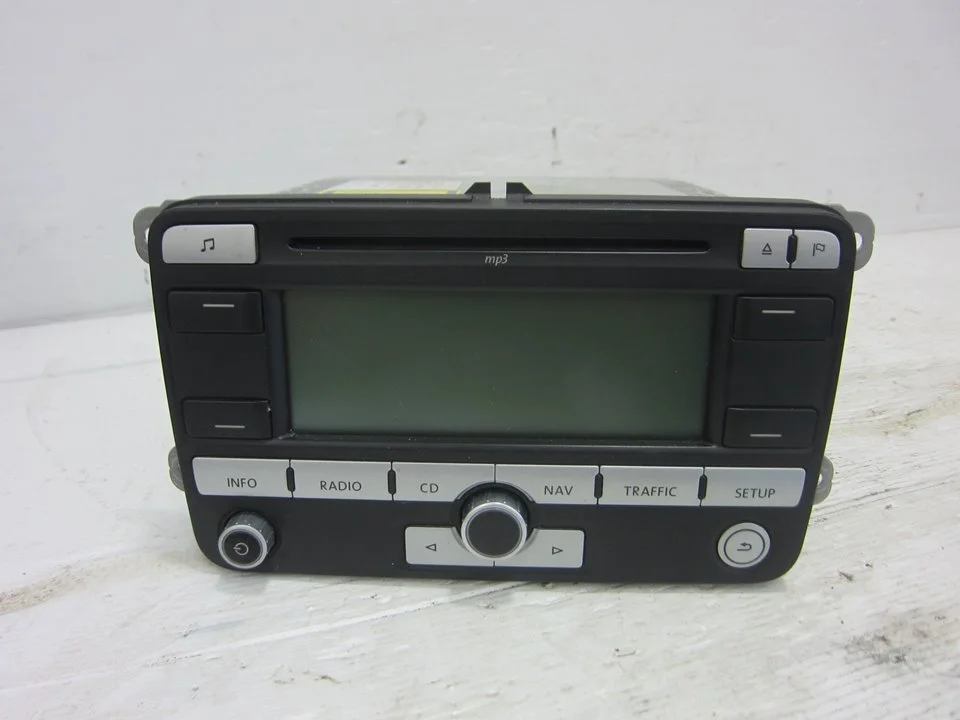 Foto de SISTEMA AUDIO / RADIO CD VOLKSWAGEN TOURAN (1T2) referencia 1K0035191