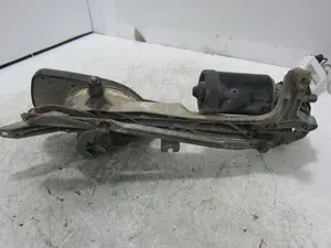 Foto de MOTOR LIMPIA DELANTERO MERCEDES-BENZ CLK (BM 208) COUPE 2.0 Compresor CAT (163 CV / 120 KW) referencia 390241420 foto 4