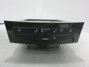 Foto de MANDO MULTIFUNCION MERCEDES-BENZ CLS (BM 219) 5.0 V8 24V CAT (306 CV / 225 KW) referencia A2116800552