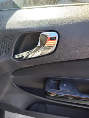 Foto de MANETA INTERIOR DELANTERA DERECHA OPEL CORSA D 1.2 16V CAT (Z 12 XEP / LB4) (80 CV / 59 KW)