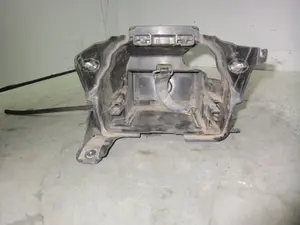 Foto de SOPORTE BATERIA HONDA PCX 125 125 cm3 - 9 kW (12 CV / 9 KW) referencia 81320-K96-D000 foto 3