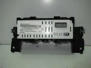 Foto de PANTALLA MULTIFUNCION RENAULT LAGUNA III BERLINA 2.0 dCi Diesel CAT (131 CV / 96 KW) referencia 68247005R foto 2