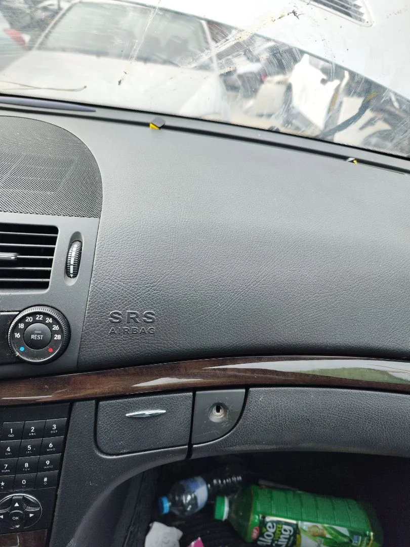 Foto de AIRBAG DELANTERO DERECHO MERCEDES-BENZ CLASE E (BM 211) BERLINA 3.0 CDI CAT (190 CV / 140 KW) referencia A2118603305