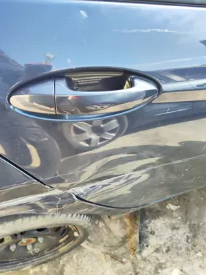Foto de MANETA EXTERIOR TRASERA DERECHA FORD FIESTA (CNN) 1.5 TDCi CAT (75 CV / 55 KW) referencia 2877012