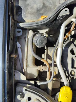 Foto de DEPOSITO EXPANSION RENAULT MEGANE II BERLINA 5P 1.5 dCi Diesel (101 CV / 74 KW) referencia 7701474499