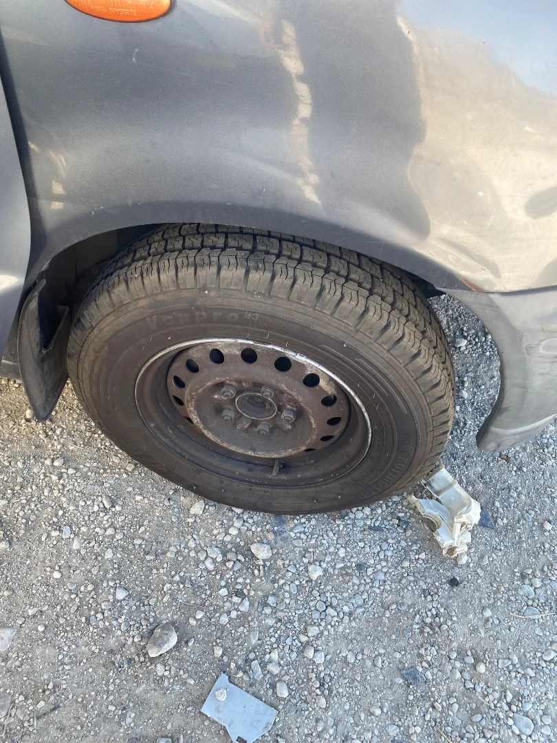 Foto de LLANTA NISSAN SERENA (C23M) 2.3 Diesel (75 CV / 55 KW)