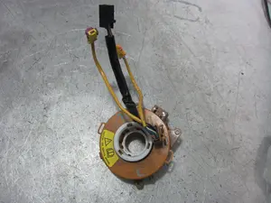 Foto de ANILLO AIRBAG KIA CERATO (LD) 1.6 CAT (105 CV / 77 KW) referencia KL8J610385
