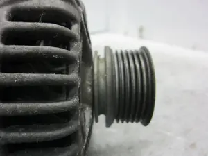 Foto de ALTERNADOR VOLKSWAGEN GOLF IV BERLINA (1J1)(10.1997) 1.6 16V (105 CV / 77 KW) referencia 0124325032 foto 2