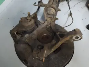 Foto de PINZA DE FRENO DELANTERA DERECHA OPEL ASTRA J BERLINA 5P 1.7 16V CDTI (110 CV / 81 KW) referencia 13301227 foto 3