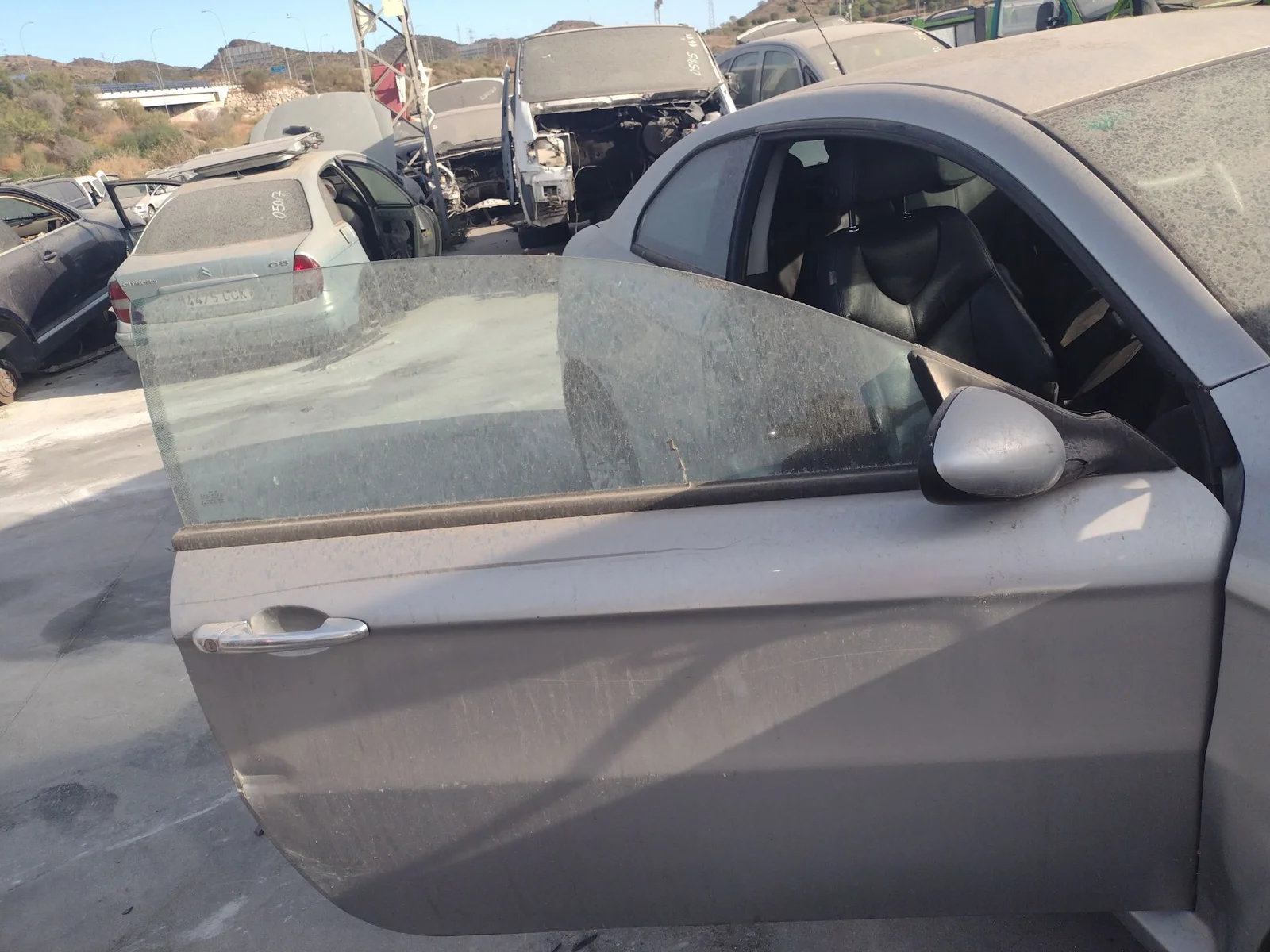 Foto de LUNA DELANTERA DERECHA ALFA ROMEO GT (125) 1.9 JTD (M) 16V CAT (150 CV / 110 KW) referencia 0060684581