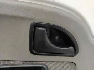 Foto de MANETA INTERIOR DELANTERA IZQUIERDA RENAULT KANGOO I (F/KC0) 1.5 dCi Diesel (65 CV / 48 KW)