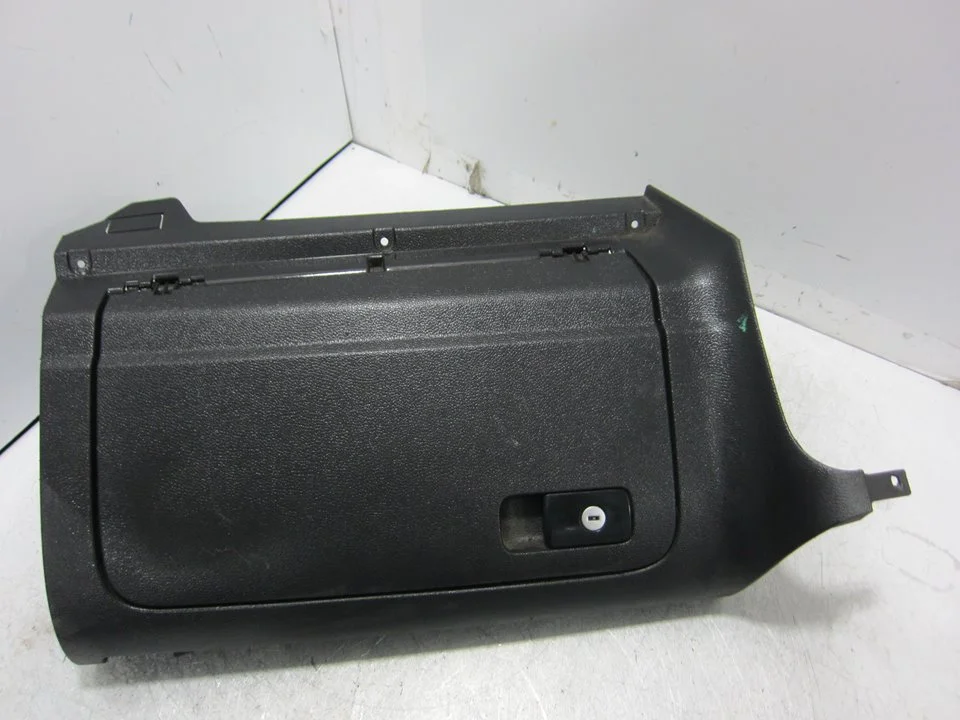 Foto de GUANTERA VOLKSWAGEN GOLF VI (5K1)(10.2008) 1.6 TDI DPF (105 CV / 77 KW) referencia 1K1857290E