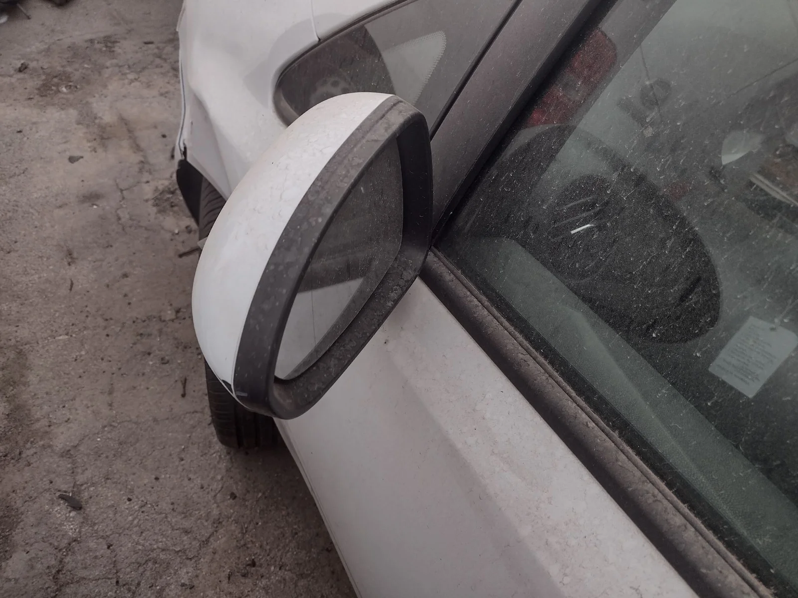 Foto de RETROVISOR IZQUIERDO OPEL CORSA D 1.3 16V CDTI (75 CV / 55 KW)