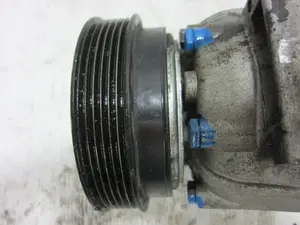 Foto de COMPRESOR AIRE ACONDICIONADO RENAULT SCENIC I (JA...) referencia 6560630 foto 3