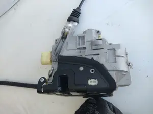 Foto de CERRADURA PUERTA TRASERA IZQUIERDA VOLKSWAGEN PASSAT BERLINA (3C2) 2.0 TDI (140 CV / 103 KW) referencia 3C4839015B foto 3