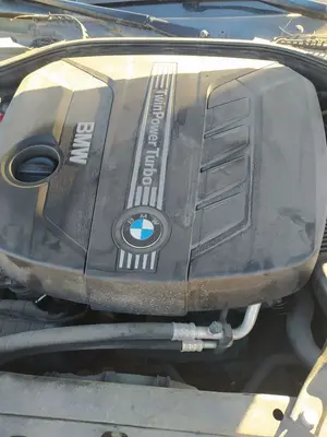 Foto de TAPA MOTOR BMW SERIE 5 TOURING (F11) 2.0 Turbodiesel (218 CV / 160 KW)