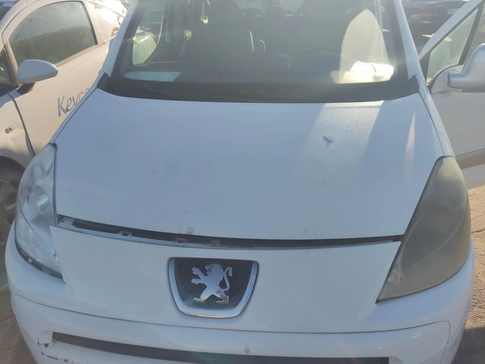 Foto de CAPO PEUGEOT PARTNER TEPEE 1.6 16V HDi CAT (9HT / DV6BTED4) (75 CV / 55 KW) referencia 7901P7