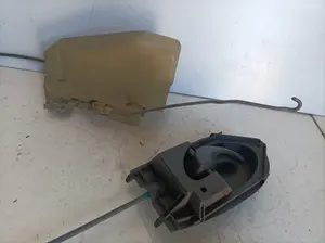 Foto de CERRADURA PUERTA TRASERA DERECHA FORD ESCORT BERLINA referencia D25WA foto 2