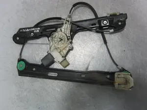 Foto de ELEVALUNAS DELANTERO IZQUIERDO BMW SERIE 1 BERLINA (E81/E87) 1.6 16V CAT (116 CV / 85 KW) referencia 7138465E foto 3