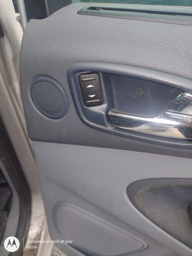 Foto de MANDO ELEVALUNAS TRASERO DERECHO FORD S-MAX (CA1) 2.0 TDCi CAT (140 CV / 103 KW)