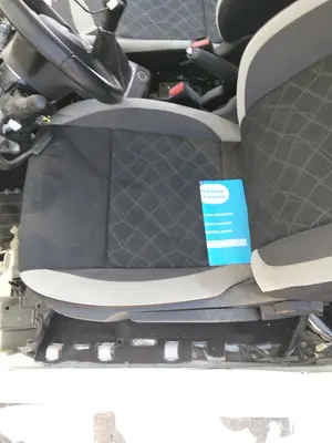 Foto de ASIENTO DELANTERO IZQUIERDO NISSAN MICRA (K14) 1.0 12V CAT (71 CV / 52 KW)
