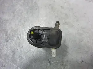 Foto de BOMBA LIMPIA VOLKSWAGEN T6.1 TRANSPORTER CARAVELLE (SH) referencia 1K6955651 foto 2