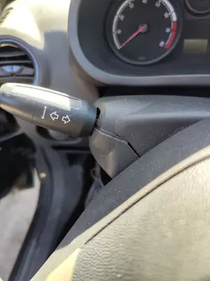 Foto de MANDO MULTIFUNCION OPEL CORSA D 1.2 16V CAT (Z 12 XEP / LB4) (80 CV / 59 KW)