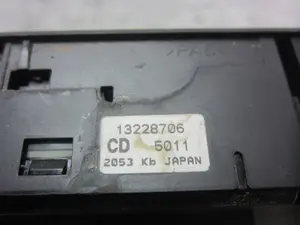 Foto de MANDO ELEVALUNAS DELANTERO IZQUIERDO OPEL ZAFIRA B 1.9 CDTI (120 CV / 88 KW) referencia 13228706 foto 3