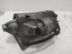Foto de MOTOR ARRANQUE RENAULT MEGANE II BERLINA 3P referencia 8200628419B foto 3