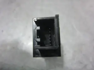 Foto de INTERRUPTOR MAZDA 3 BERLINA (BK) 1.6 CD Diesel CAT (109 CV / 80 KW) referencia BP4K666R0 foto 3
