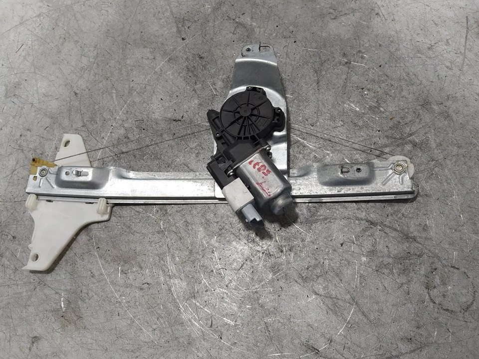 Foto de ELEVALUNAS TRASERO IZQUIERDO CITROEN C4 PICASSO 1.6 HDi FAP (112 CV / 82 KW) referencia 135090222