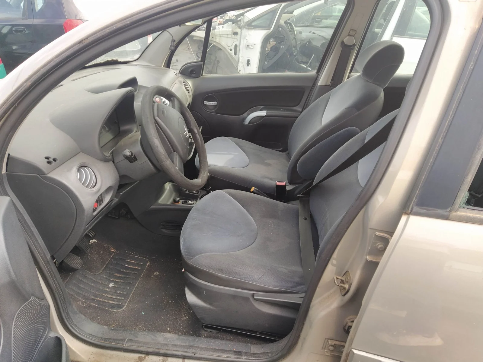 Foto de AIRBAG LATERAL IZQUIERDO CITROEN C3 1.1 (60 CV / 44 KW) referencia 8216Q4