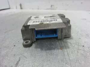 Foto de CENTRALITA AIRBAG OPEL ASTRA G BERLINA 1.7 Turbodiesel CAT (X 17 DTL / 2H8) (68 CV / 50 KW) referencia 90520841 foto 2
