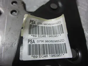 Foto de PALANCA FRENO PEUGEOT 208 1.2 12V e-VTi / PureTech (81 CV / 60 KW) referencia 98062965ZD foto 5