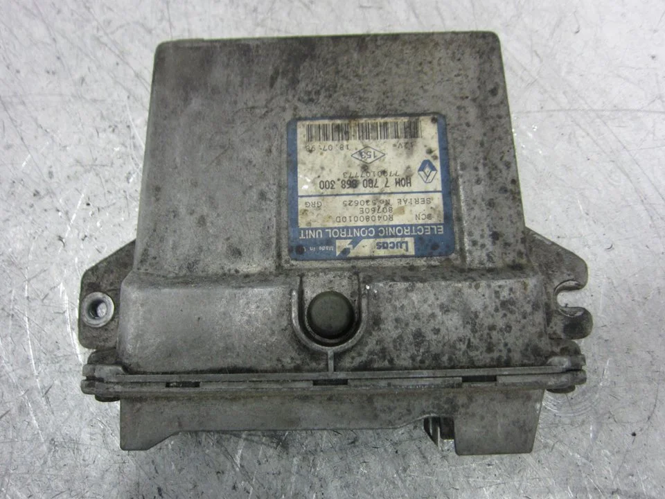 Foto de CENTRALITA MOTOR UCE RENAULT KANGOO I (F/KC0) referencia 7700868300