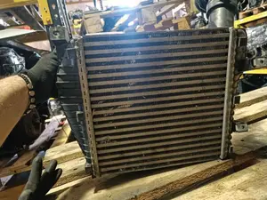 Foto de INTERCOOLER VOLKSWAGEN TOUAREG (7L6) 2.5 TDI DPF (174 CV / 128 KW)
