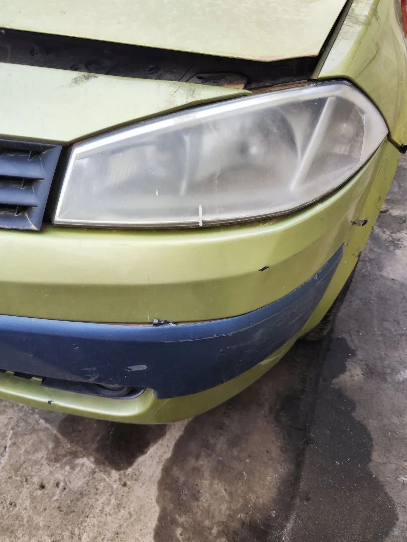 Foto de FARO IZQUIERDO RENAULT MEGANE II BERLINA 5P 1.6 CAT (113 CV / 83 KW) referencia 260604235R