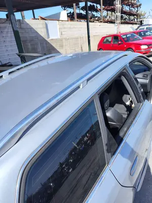 Foto de BARRAS TECHO AUDI A4 AVANT (8E) 3.0 V6 24V TDI (233 CV / 171 KW)