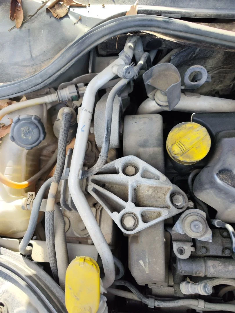 Foto de TUBOS AIRE ACONDICIONADO RENAULT MEGANE II COUPE/CABRIO 1.5 dCi Diesel (106 CV / 78 KW)