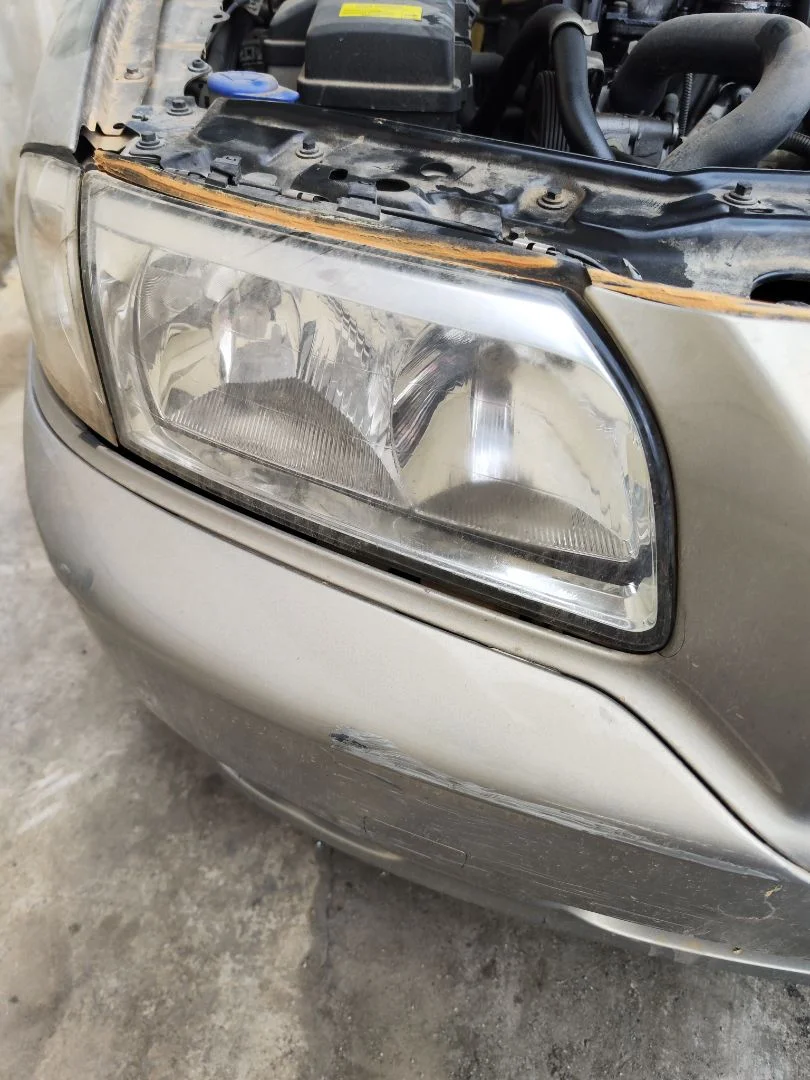 Foto de FARO DERECHO VOLVO S80 BERLINA 2.4 Diesel (131 CV / 96 KW)