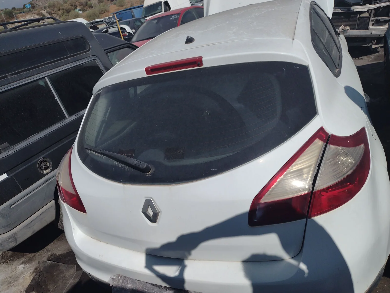 Foto de PORTON TRASERO RENAULT MEGANE III BERLINA 5P 1.5 dCi Diesel CAT (86 CV / 63 KW) referencia 901002517R