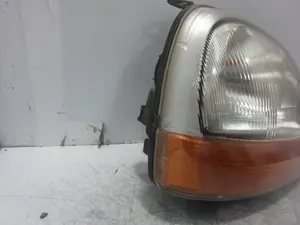 Foto de FARO DERECHO RENAULT KANGOO I (F/KC0) 1.9 dCi Diesel CAT (80 CV / 59 KW) referencia 7700308025 foto 2