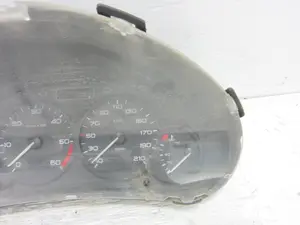 Foto de CUADRO INSTRUMENTOS PEUGEOT PARTNER (S2) 1.9 Diesel (69 CV / 51 KW) referencia 5550003000 foto 4