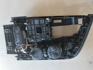 Foto de CONSOLA CENTRAL AUDI SQ7 (4MB) 4.0 V8 TDI (435 CV / 320 KW) referencia 4M1863273 foto 2
