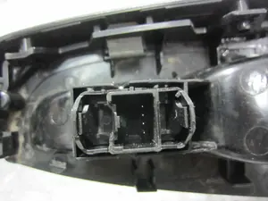 Foto de MANDO ELEVALUNAS DELANTERO DERECHO FORD FIESTA (CNN) 1.25 16V CAT (82 CV / 60 KW) referencia C1BBA240A40 foto 3